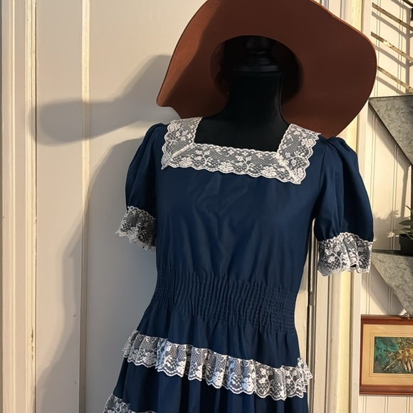 Vintage Square Dance dress! In excellent condition. Navy blue. #squaredance - Picture 3 of 9